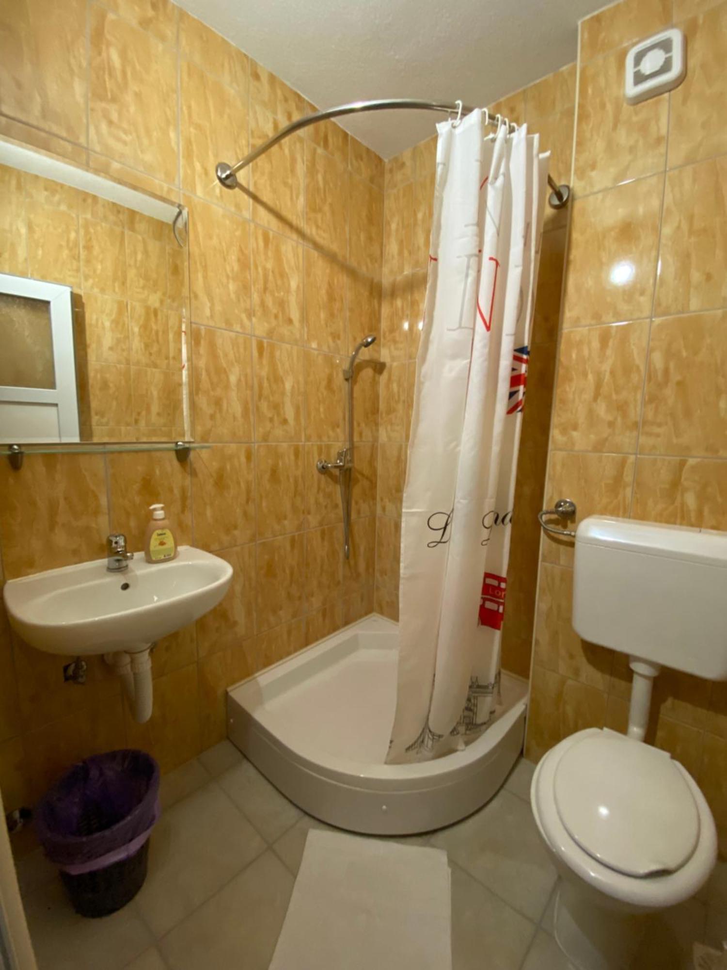 Međugorje Pansion Raspudic Bed & Breakfast エクステリア 写真
