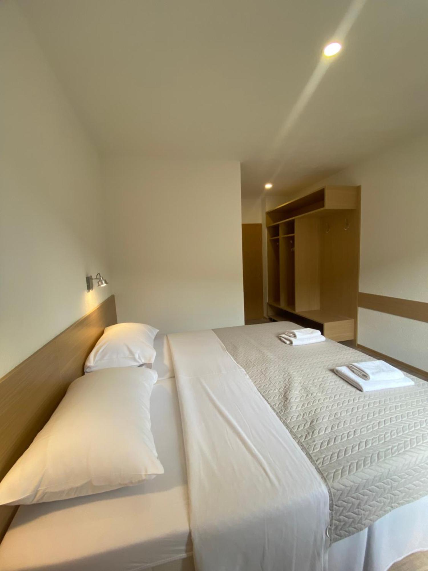 Međugorje Pansion Raspudic Bed & Breakfast エクステリア 写真