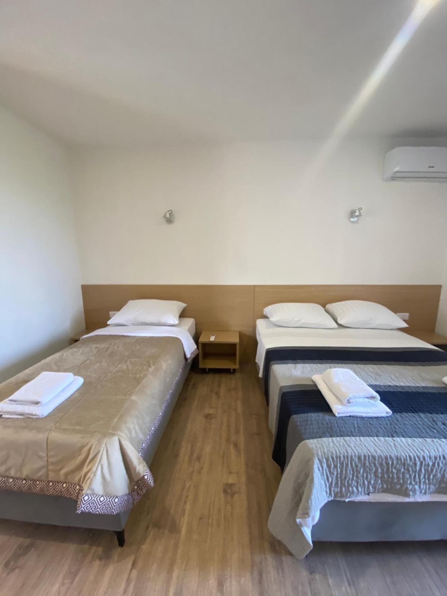 Međugorje Pansion Raspudic Bed & Breakfast エクステリア 写真