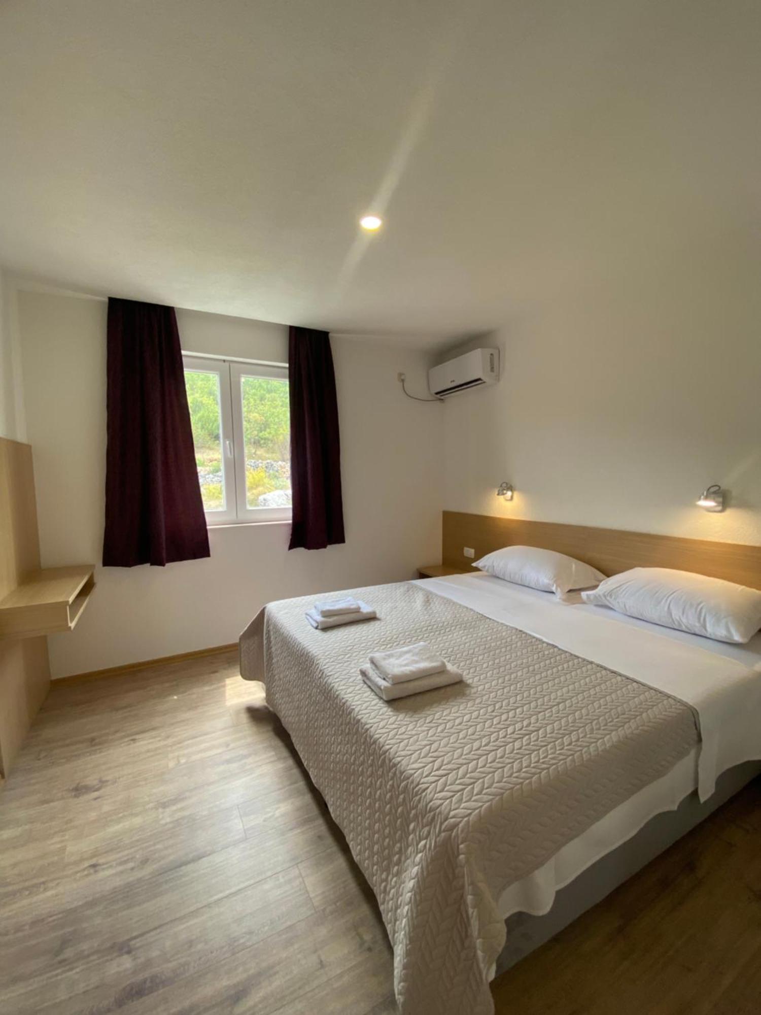 Međugorje Pansion Raspudic Bed & Breakfast エクステリア 写真